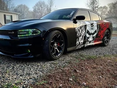 Auto folieren Kosten im Überblick: So machen Sie Ihr Fahrzeug mit Anime-Design zum Hingucker
