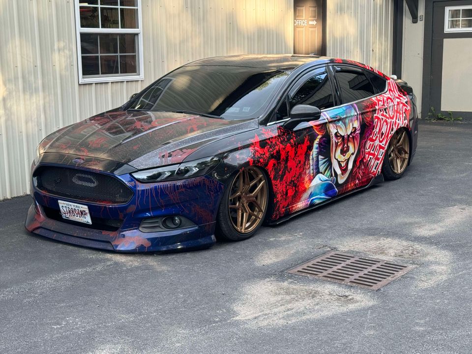 Machen Sie Ihr Fahrzeug zum Highlight mit Anime Folie Auto