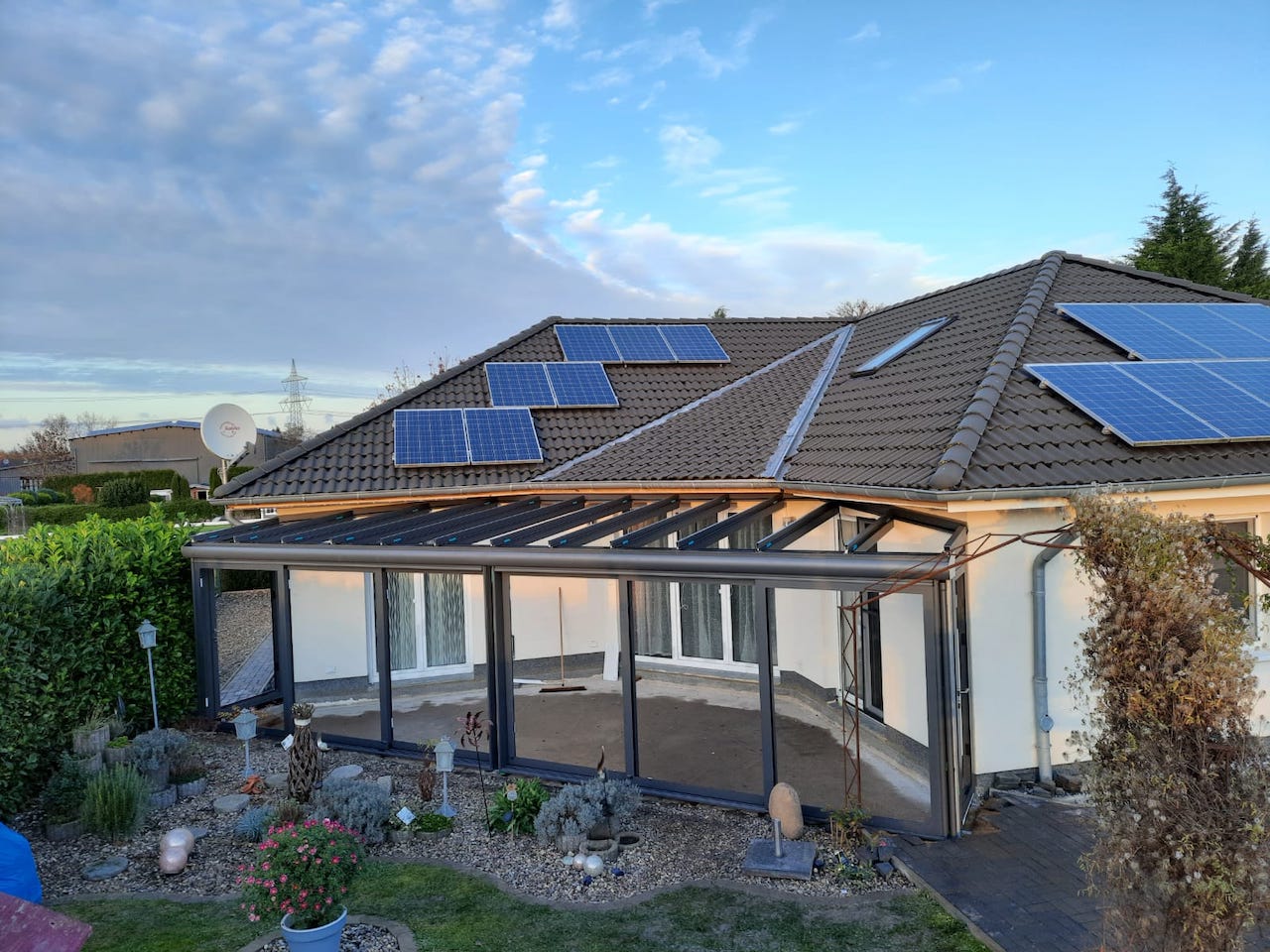 Carport aus Metall: Langlebig, pflegeleicht und modern